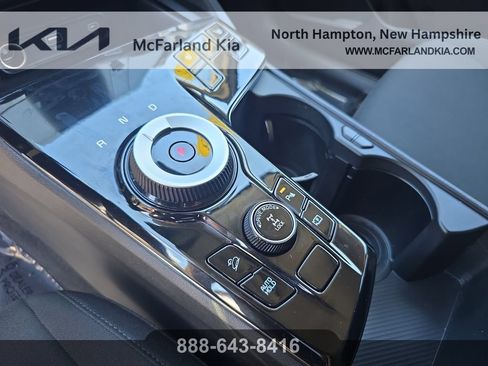 Used 2023 Kia Sportage LX AWD/4WD image 16