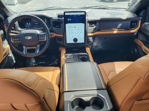 Certified 2022 Ford Expedition Max Platinum RWD image 29