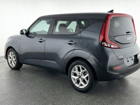 Used 2025 Kia Soul LX w/ LX Technology Package image 6