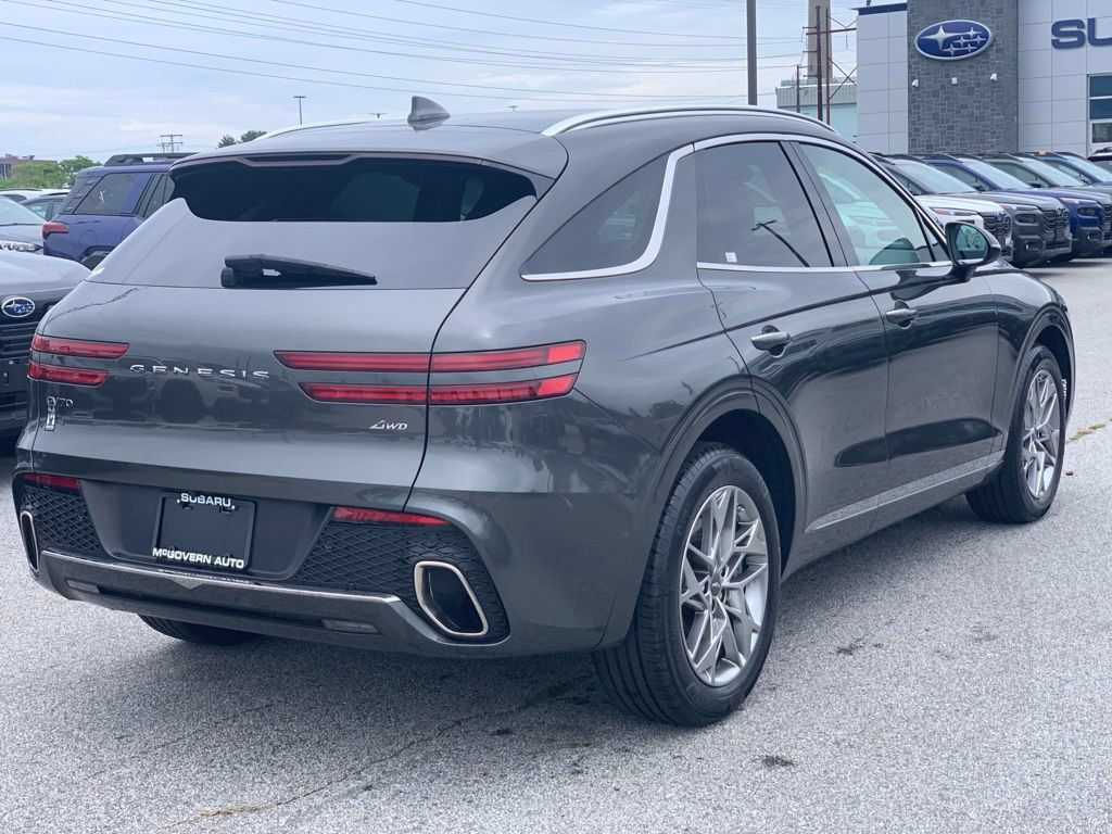 Used 2025 Genesis GV70 2.5T AWD/4WD image 6