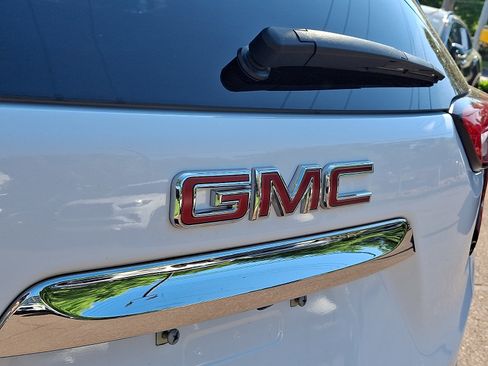Used 2022 GMC Terrain SLE w/ Driver Convenience Package AWD/4WD image 28