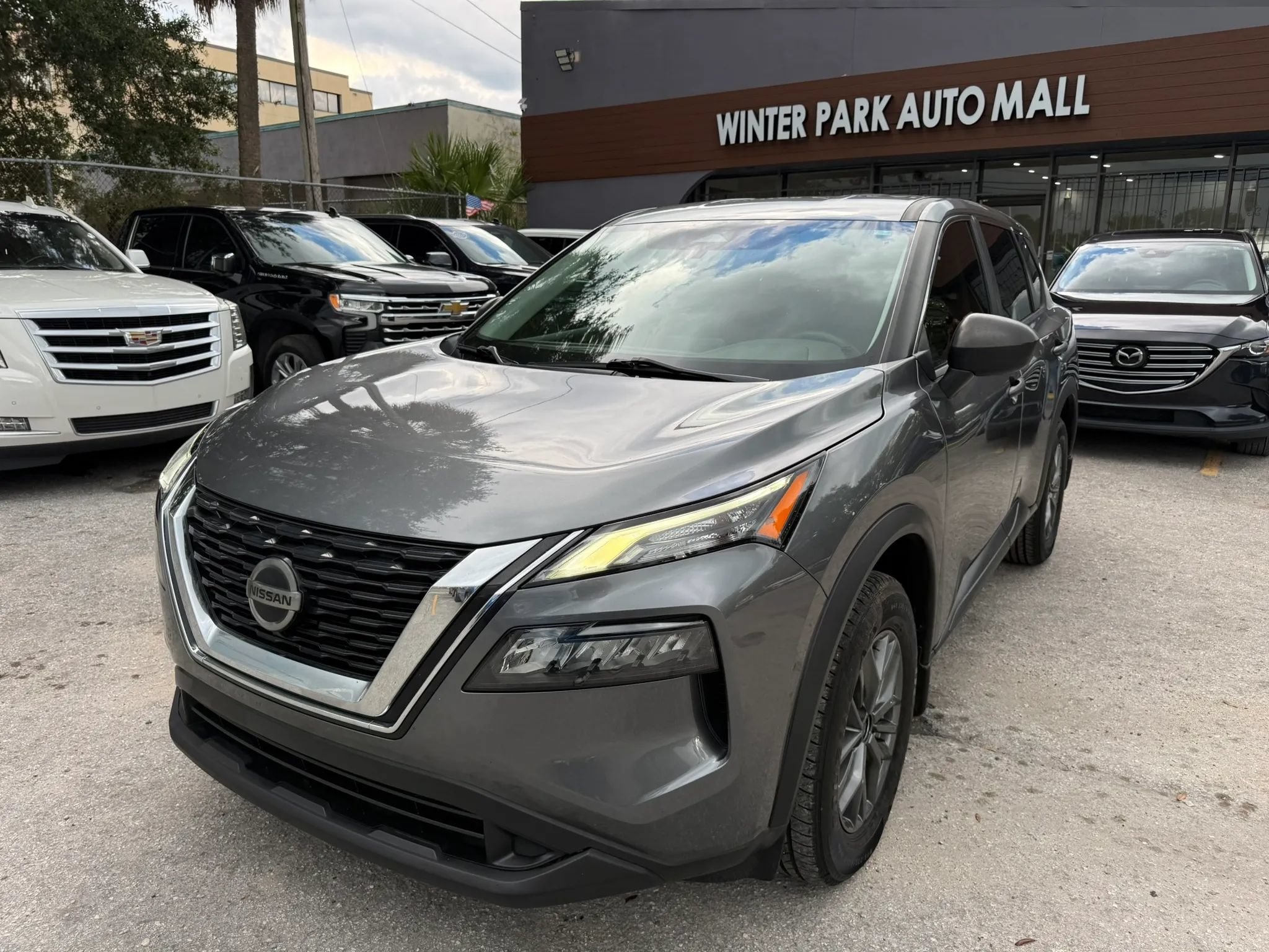 Used 2021 Nissan Rogue S FWD image 1