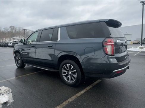 Used 2021 Chevrolet Suburban LT image 6