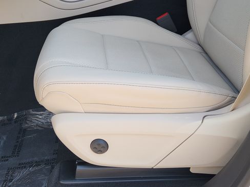 Used 2024 Mercedes-Benz GLE 450 4MATIC image 22