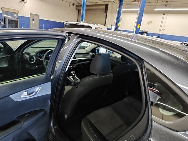 Used 2024 Kia Forte LXS FWD image 18