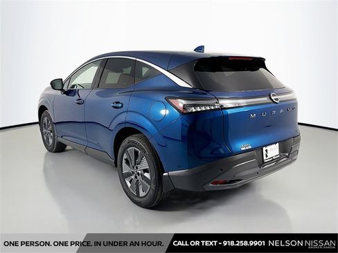 New 2025 Nissan Murano SL image 7