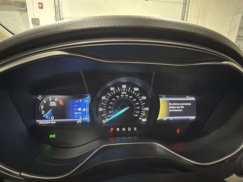 Used 2017 Ford Fusion SE w/ Fusion SE Technology Package image 10