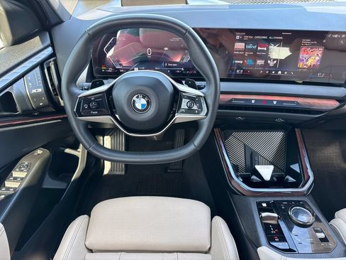 Used 2025 BMW X3 xDrive30i w/ Premium Package AWD/4WD image 8
