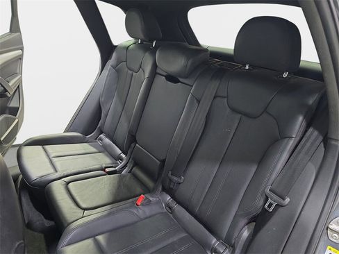 Used 2018 Audi SQ5 Prestige w/ Prestige Package image 15