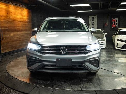 Used 2024 Volkswagen Tiguan SE image 4