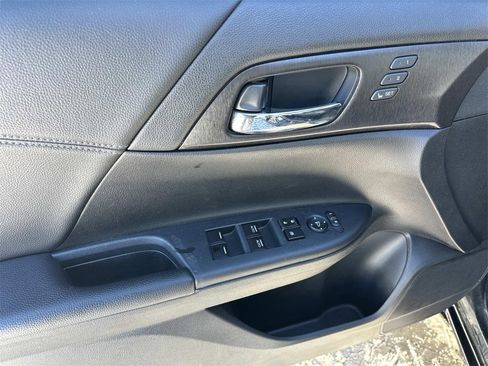 Used 2014 Honda Accord EX-L image 16
