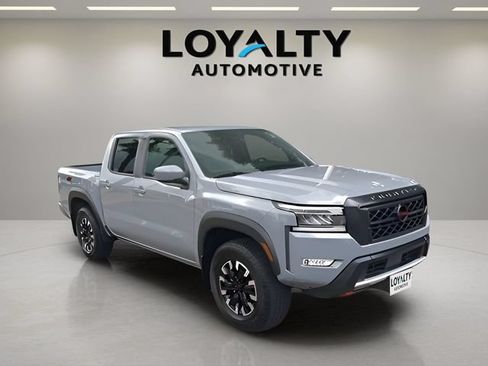 Used 2024 Nissan Frontier PRO-4X w/ Technology Package AWD/4WD image 7