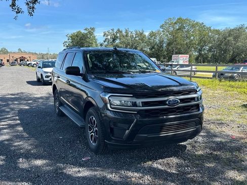 Used 2024 Ford Expedition XLT RWD image 8