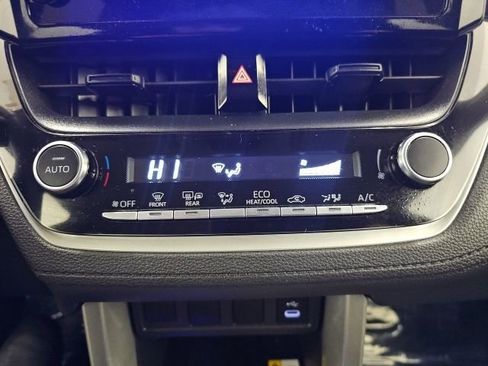 Used 2023 Toyota Corolla Cross LE image 25