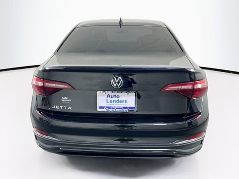 Used 2024 Volkswagen Jetta Sport FWD image 6