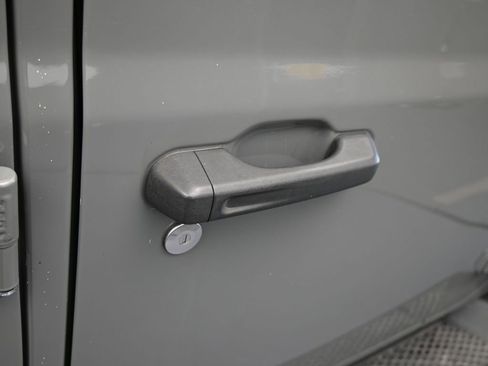 Used 2020 Jeep Wrangler Unlimited Sport S image 48