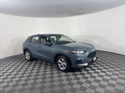 Certified 2025 Honda HR-V LX image 1