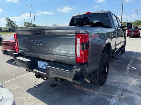 Used 2024 Ford F250 XL w/ STX Appearance Package AWD/4WD image 3