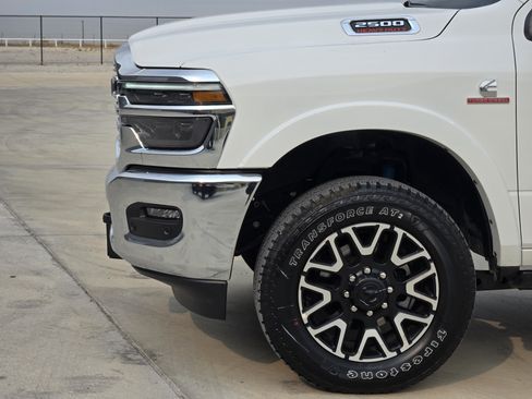 New 2026 RAM 2500 Limited AWD/4WD image 6