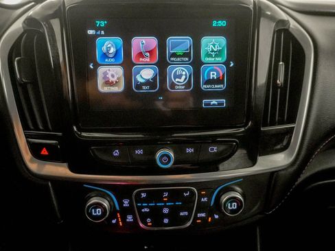 Used 2019 Chevrolet Traverse LT AWD/4WD image 23