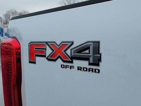 New 2026 Ford F350 XL w/ FX4 Off-Road Package image 11