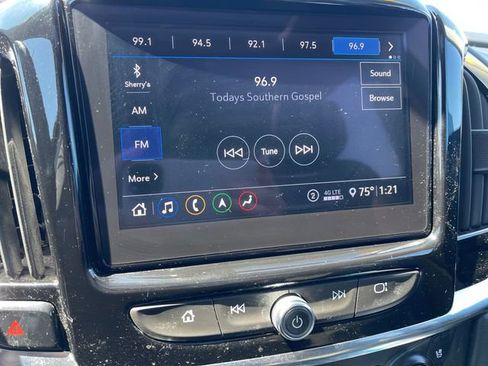 Used 2021 Chevrolet Traverse Premier FWD image 16