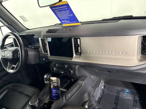 Certified 2025 Ford Bronco Outer Banks AWD/4WD image 37