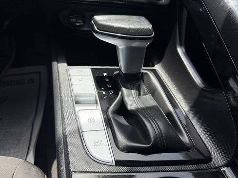 Used 2023 Hyundai Elantra SEL w/ Convenience Package FWD image 21