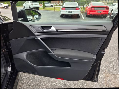 Used 2016 Volkswagen GTI S FWD image 22