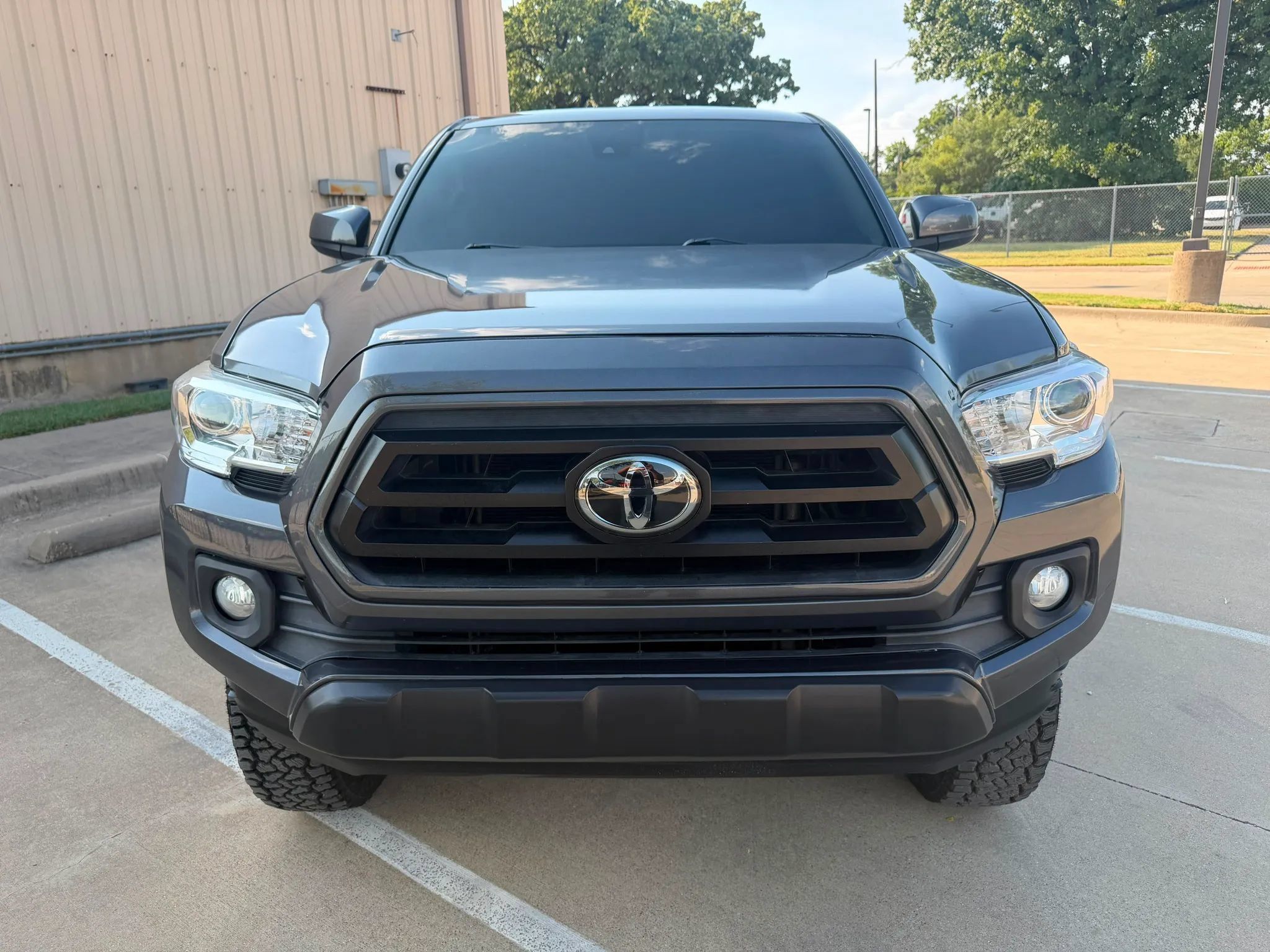 Used 2020 Toyota Tacoma SR w/ SR Convenience Package RWD image 3