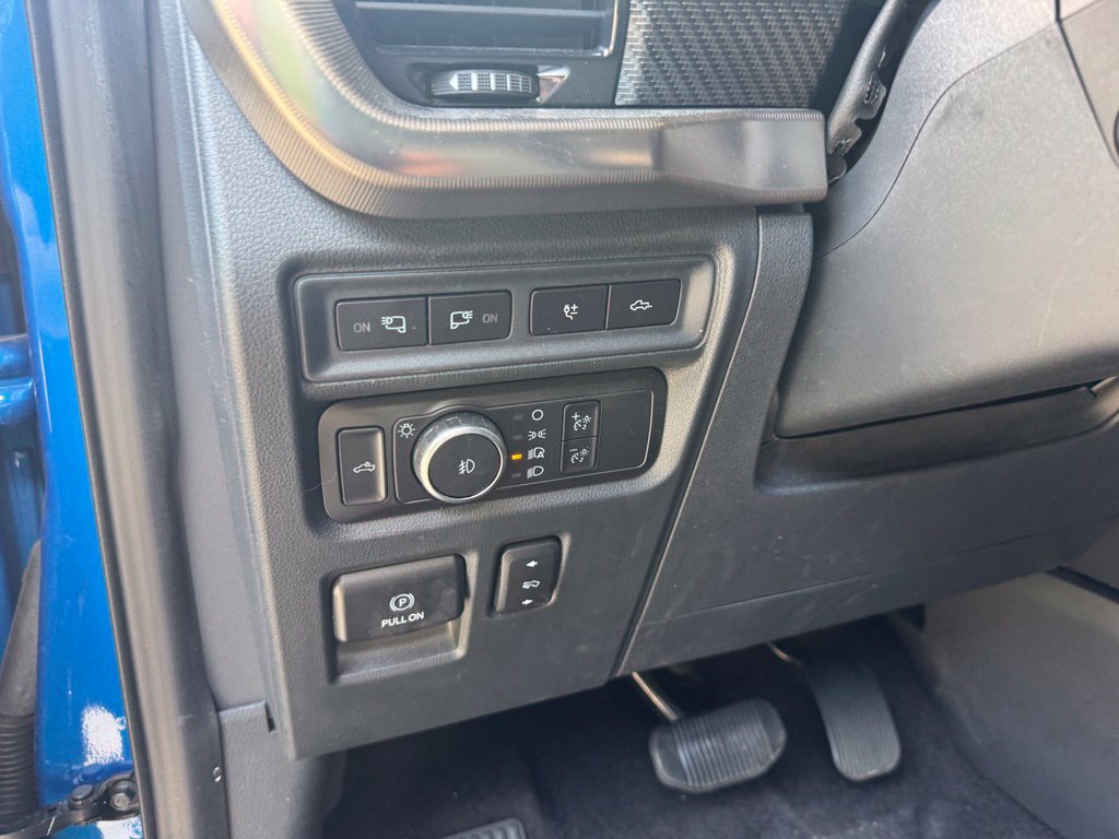Used 2021 Ford F150 Raptor w/ Equipment Group 801A High AWD/4WD image 17