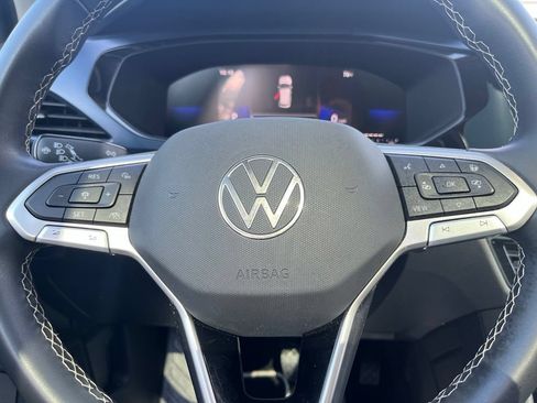 Certified 2023 Volkswagen Taos SE AWD/4WD image 22