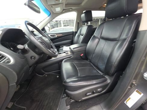 Used 2017 Nissan Pathfinder Platinum w/ Family Entertainment Package image 13
