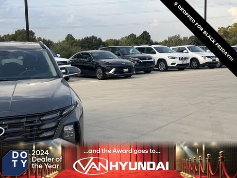 Certified 2025 Hyundai Tucson SEL image 3