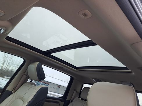 Used 2019 RAM 1500 Limited image 6