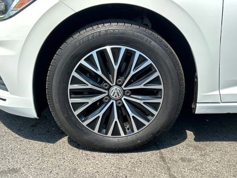 Used 2019 Volkswagen Jetta SEL FWD image 26