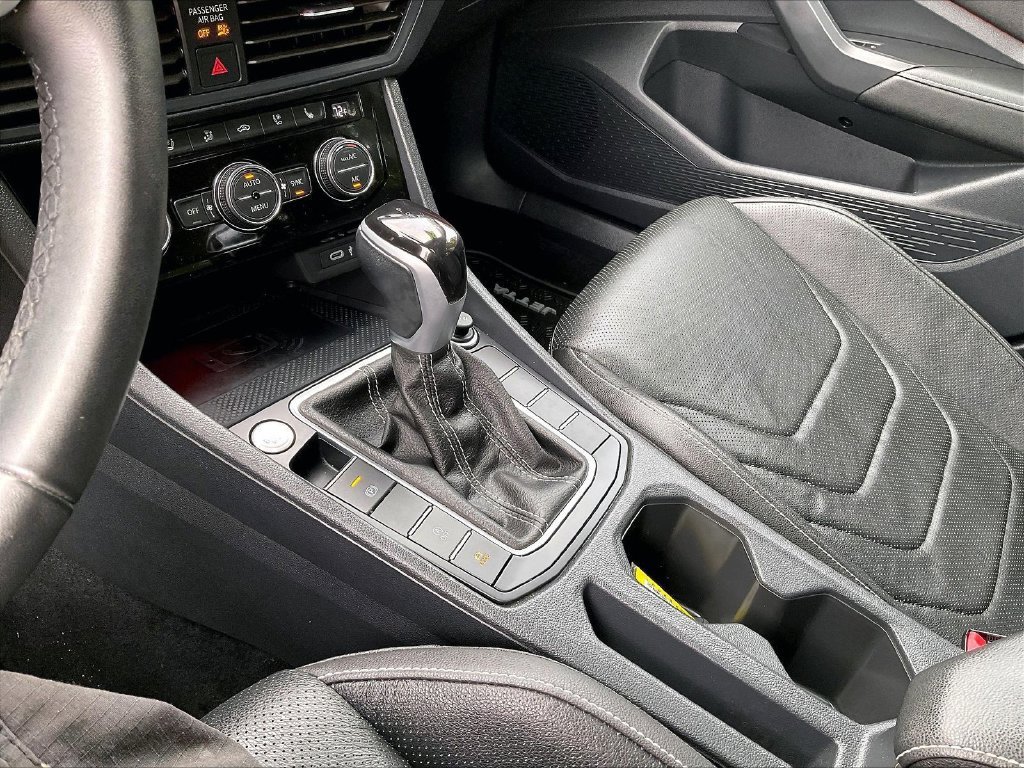 Used 2024 Volkswagen Jetta SEL FWD image 20