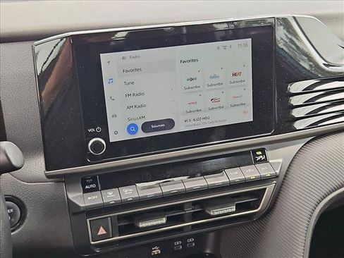 Used 2025 Toyota Camry SE FWD image 16
