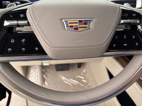 New 2025 Cadillac Escalade ESV Sport Platinum image 18