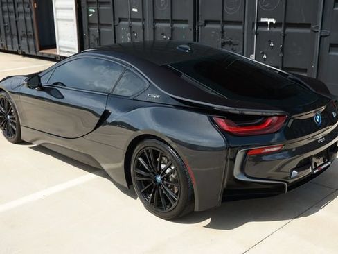 Used 2020 BMW i8 Coupe AWD/4WD image 8