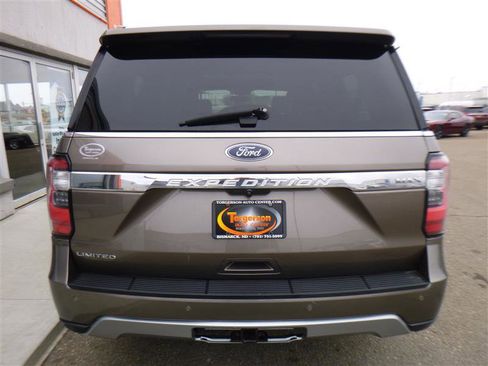 Used 2018 Ford Expedition Max Limited w/ Equipment Group 302A AWD/4WD image 25