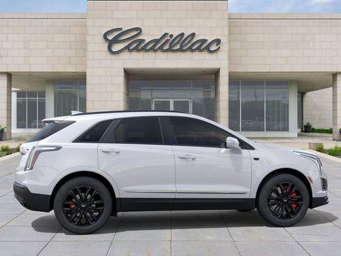 New 2026 Cadillac XT5 Sportv w/ LPO, Onyx Lite Package image 5