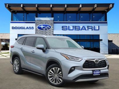 Used 2021 Toyota Highlander Platinum