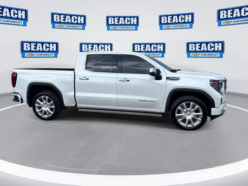 Used 2023 GMC Sierra 1500 Denali w/ Denali Reserve Package AWD/4WD image 9