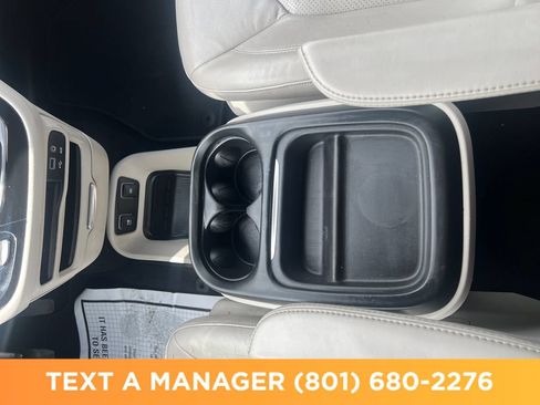 Used 2018 Chrysler Pacifica Touring-L w/ Advanced Safetytec Group FWD image 25