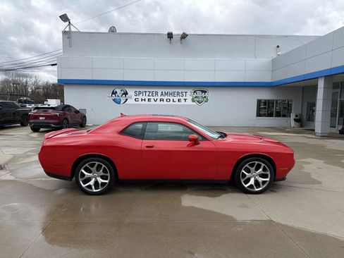 Used 2016 Dodge Challenger SXT Plus image 11