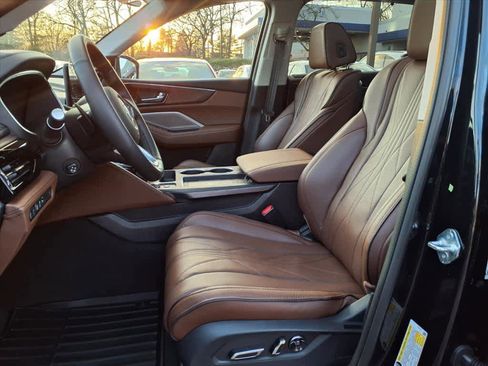 Certified 2026 Acura MDX w/Advance Package image 18