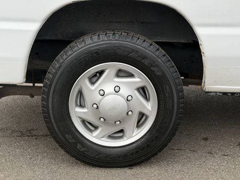 Used 2013 Ford E-150 and Econoline 150 w/ PWR Group image 16