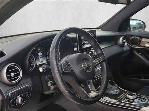 Used 2019 Mercedes-Benz GLC 300 4MATIC Coupe image 13