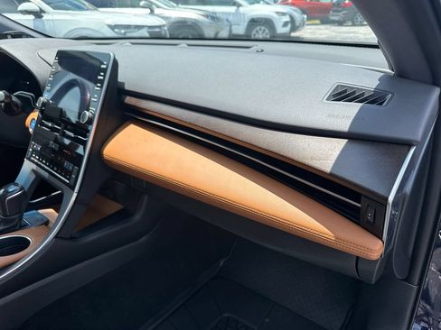 Used 2021 Toyota Avalon Limited w/ Advanced Safety Package FWD image 30